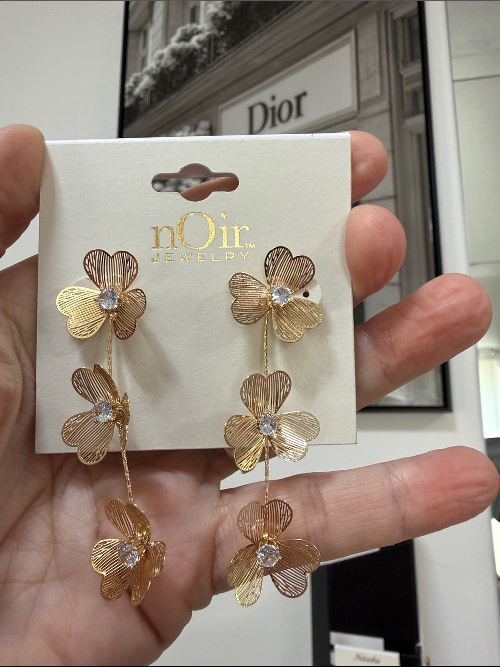 nOir Jewelry Gold Floral Dangle Earrings - Gold